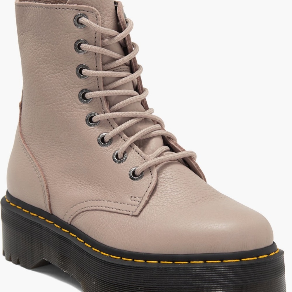 Dr. Martens Jadon III Pisa Platform Boots